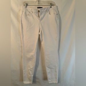 Vera Wang white skinny jeans size 10